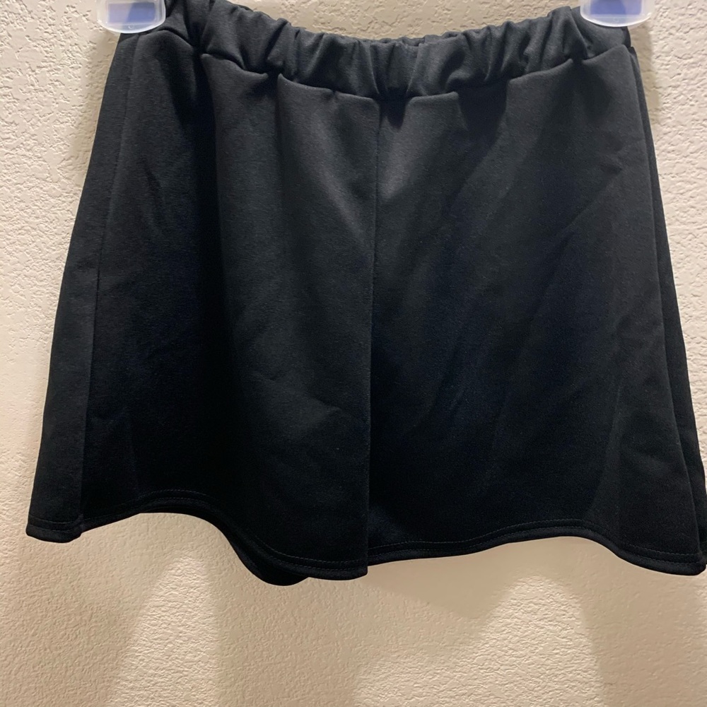 Black shorts. Pretty Little Things. 6. New.